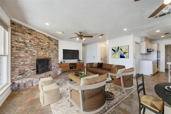 $725,000 | 2101 County Road 2716, Honey Grove, TX 75446