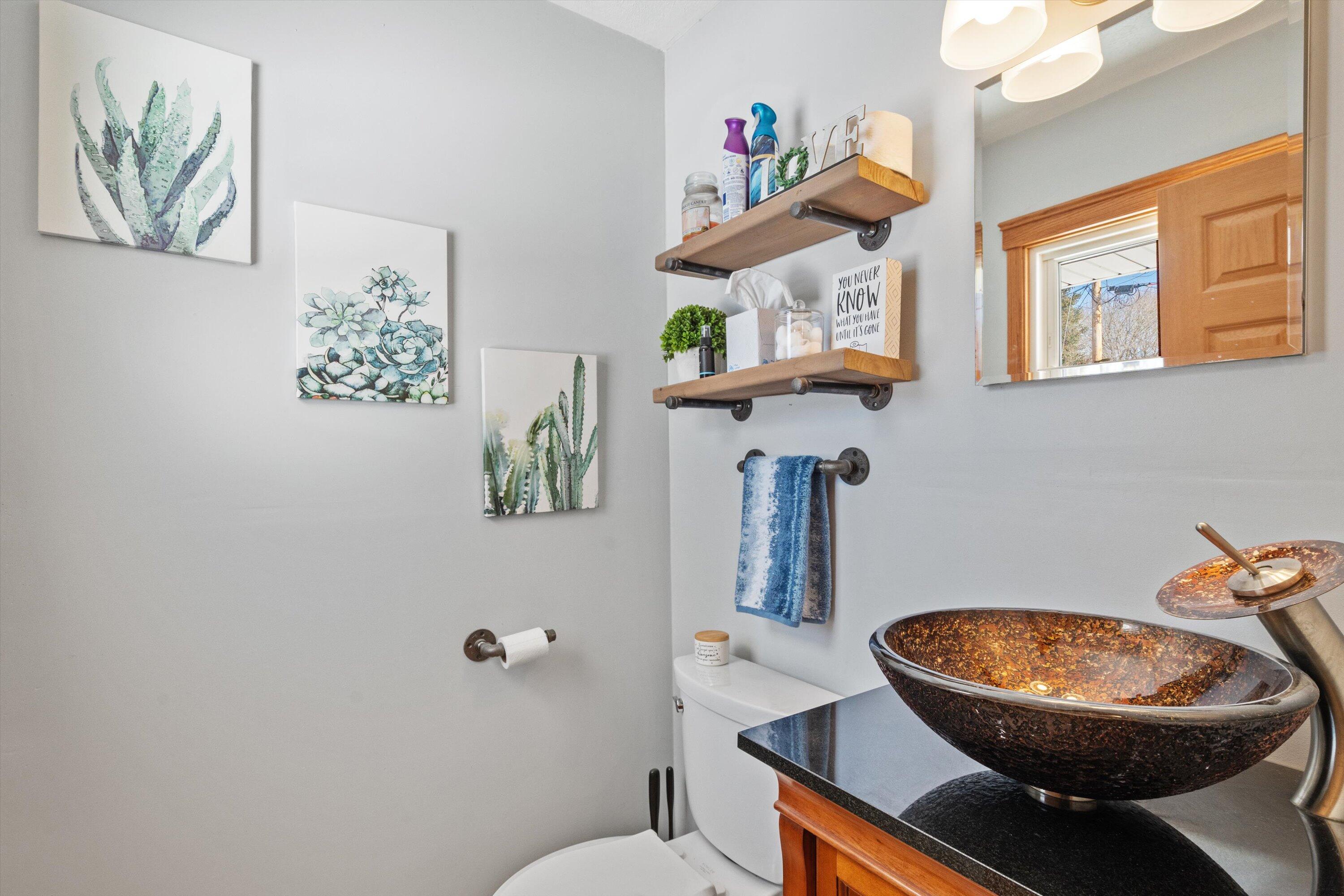 7503 North 39th Street Milwaukee, WI 53209 - Photo 16 of 26 Half Bath