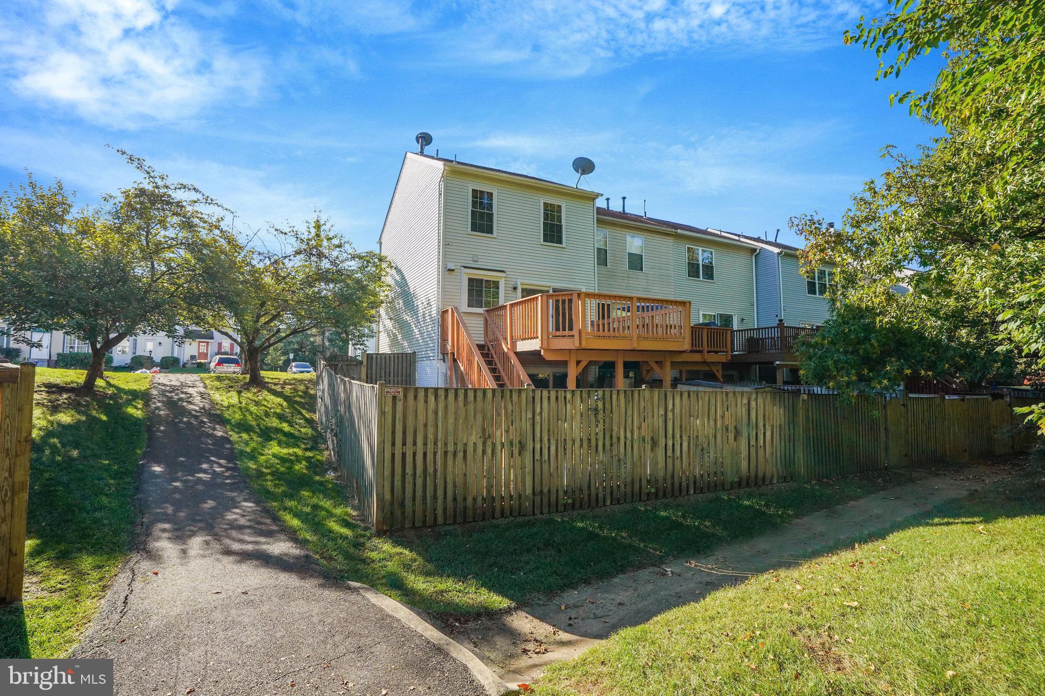 14728 Basingstoke Loop Centreville, VA 20120 - Photo 5 of 30