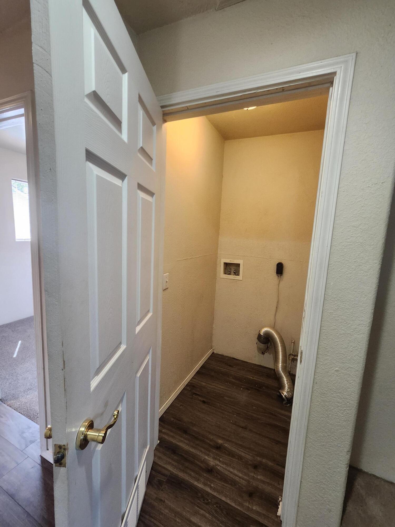1011 Southwest I Street Grants Pass, OR 97526 - Photo 36 of 47 20250415_143334