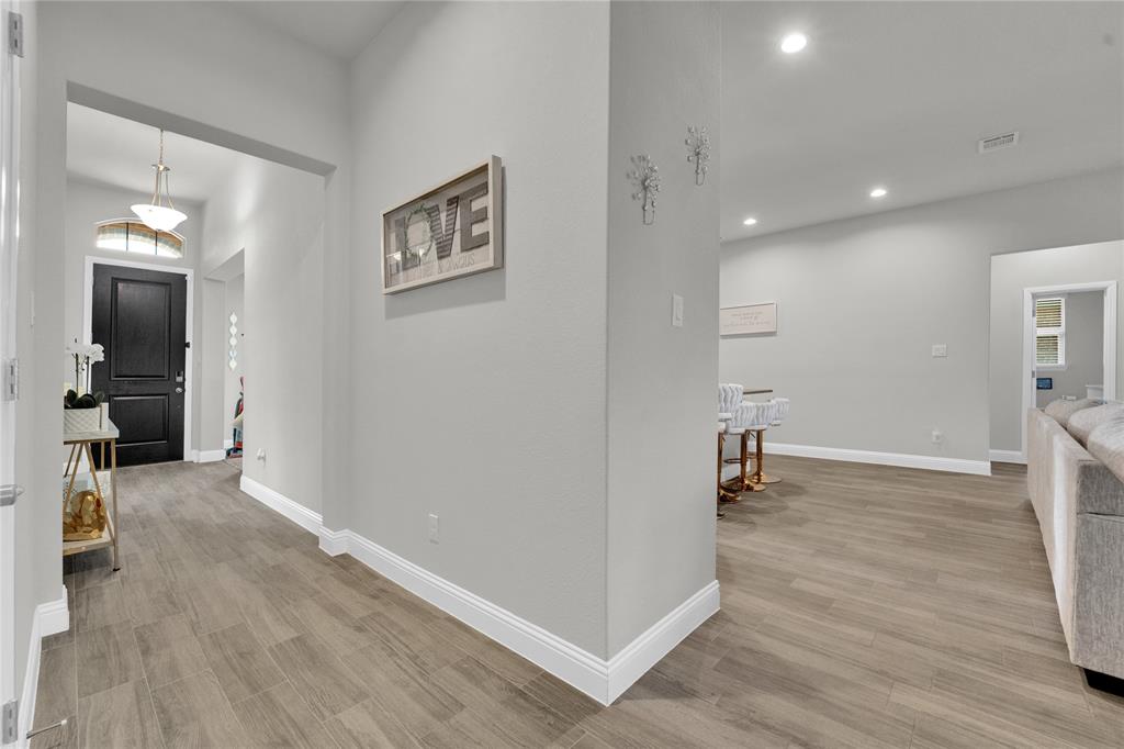 10619 Cherry Tree Way Grand Prairie, TX 76065 - Photo 6 of 26
