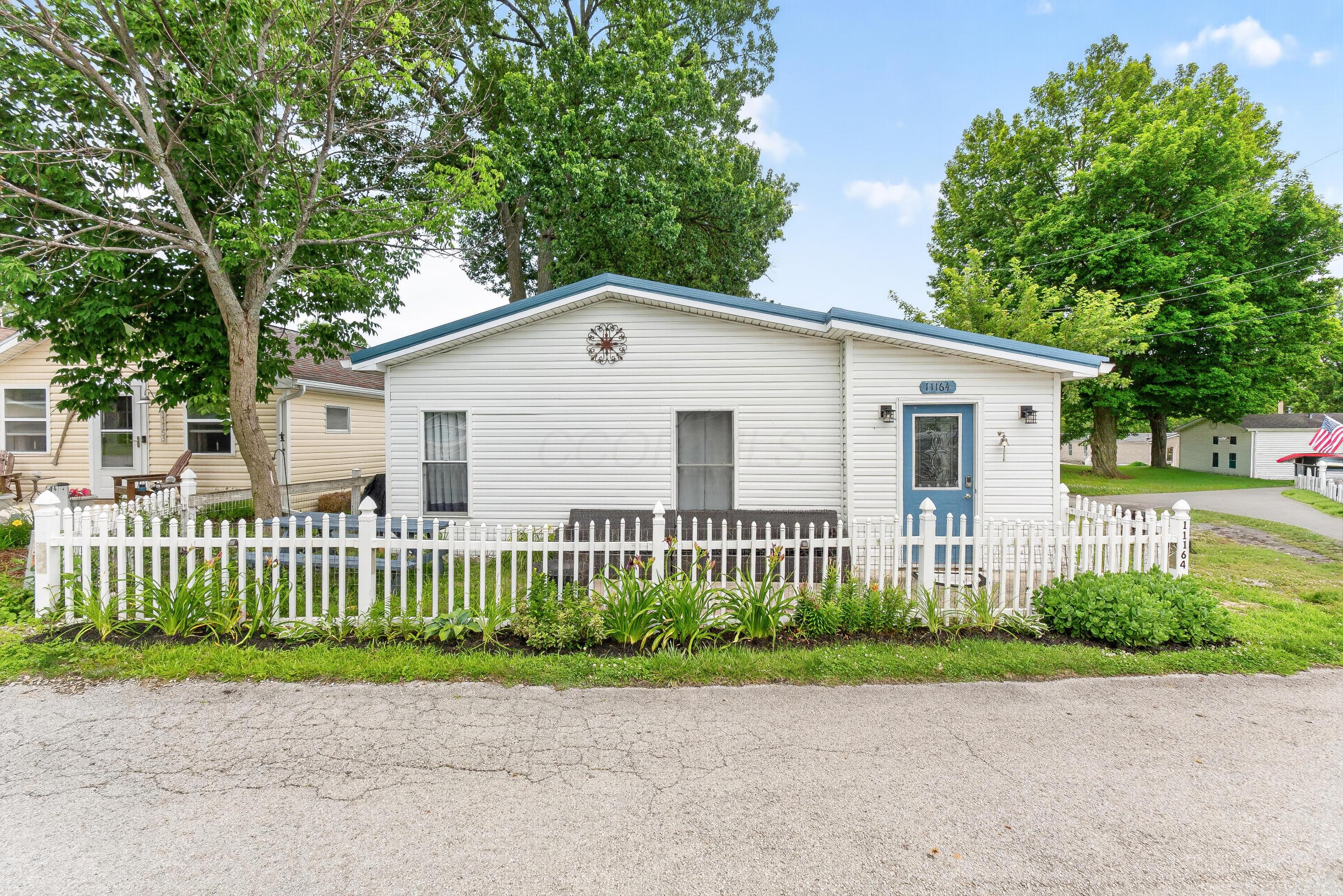 11164 Newland Road Lakeview, OH 43331 - Photo 1 of 42 11164 Newland (Exterior)-2