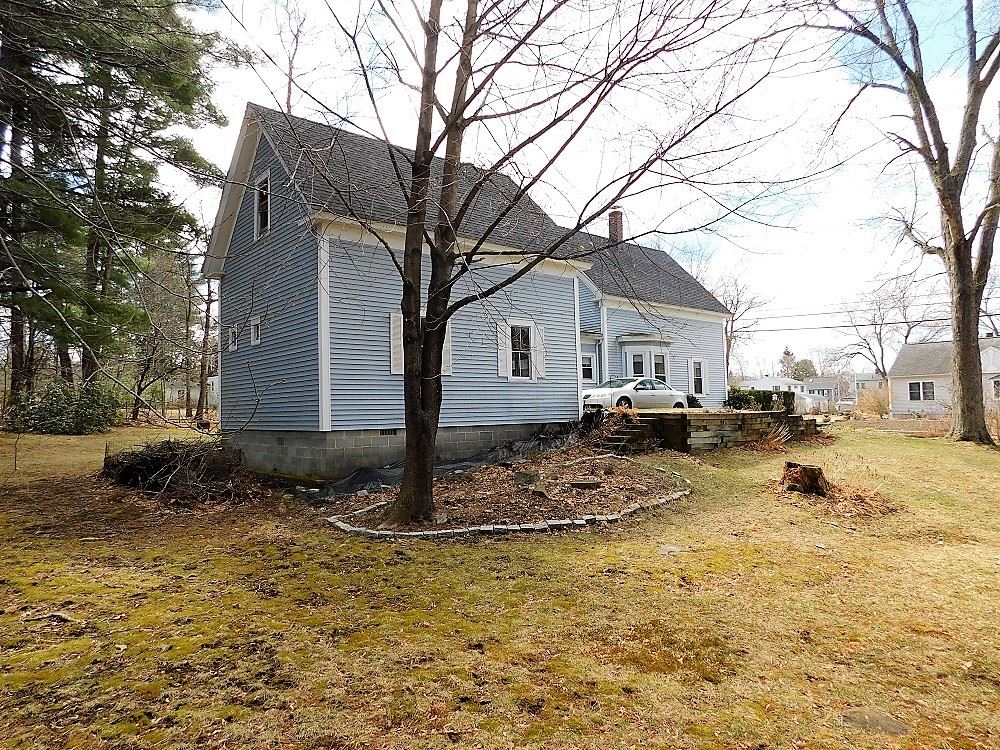18 Chamberlain Street Rochester, NH 03867 - Photo 34 of 34