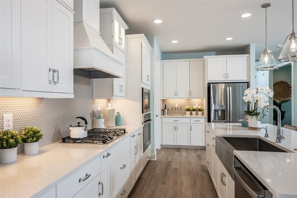 17939 Cropside Trail Lakewood Ranch, FL 34211 - Photo 12 of 23