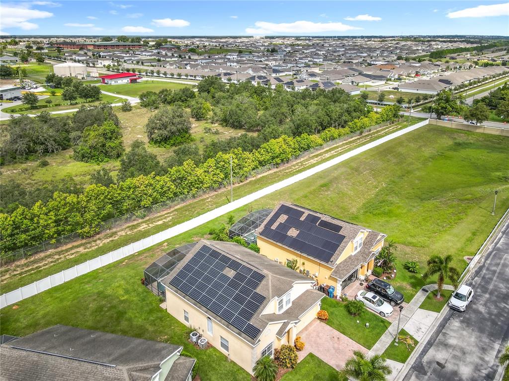 334 Cadiz Loop Davenport, FL 33837 - Photo 2 of 63