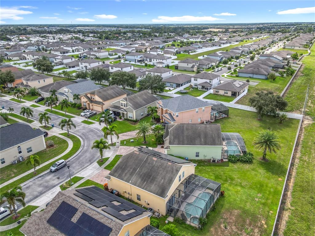 334 Cadiz Loop Davenport, FL 33837 - Photo 62 of 63 an aerial view of multiple house