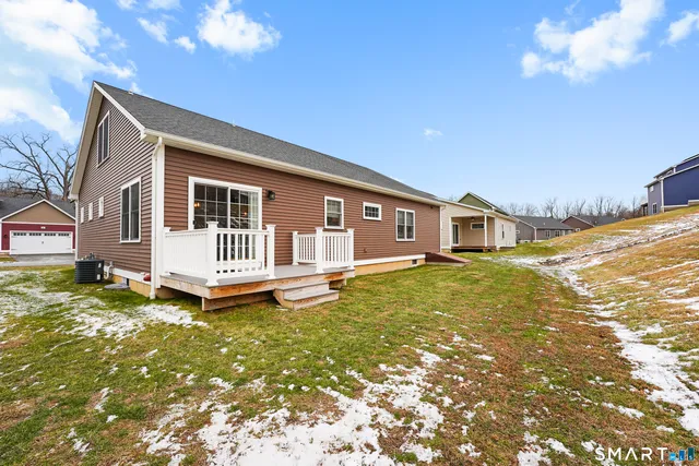 $485,000 | 42 Chapman Chase, Unit 42, Windsor Locks, CT 06096