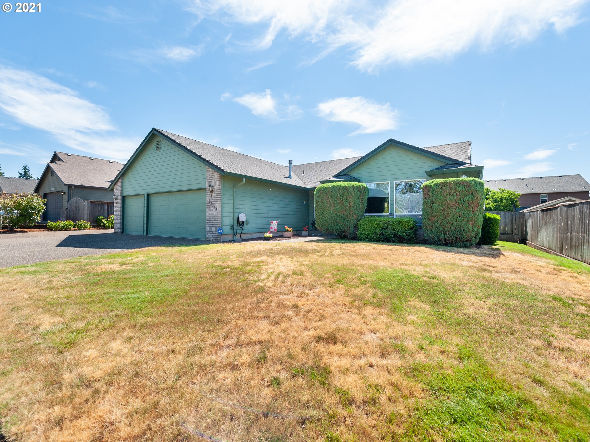 13360 South Nobel Road Oregon City, OR 97045 - Photo 2 of 31 Gallery Image 2