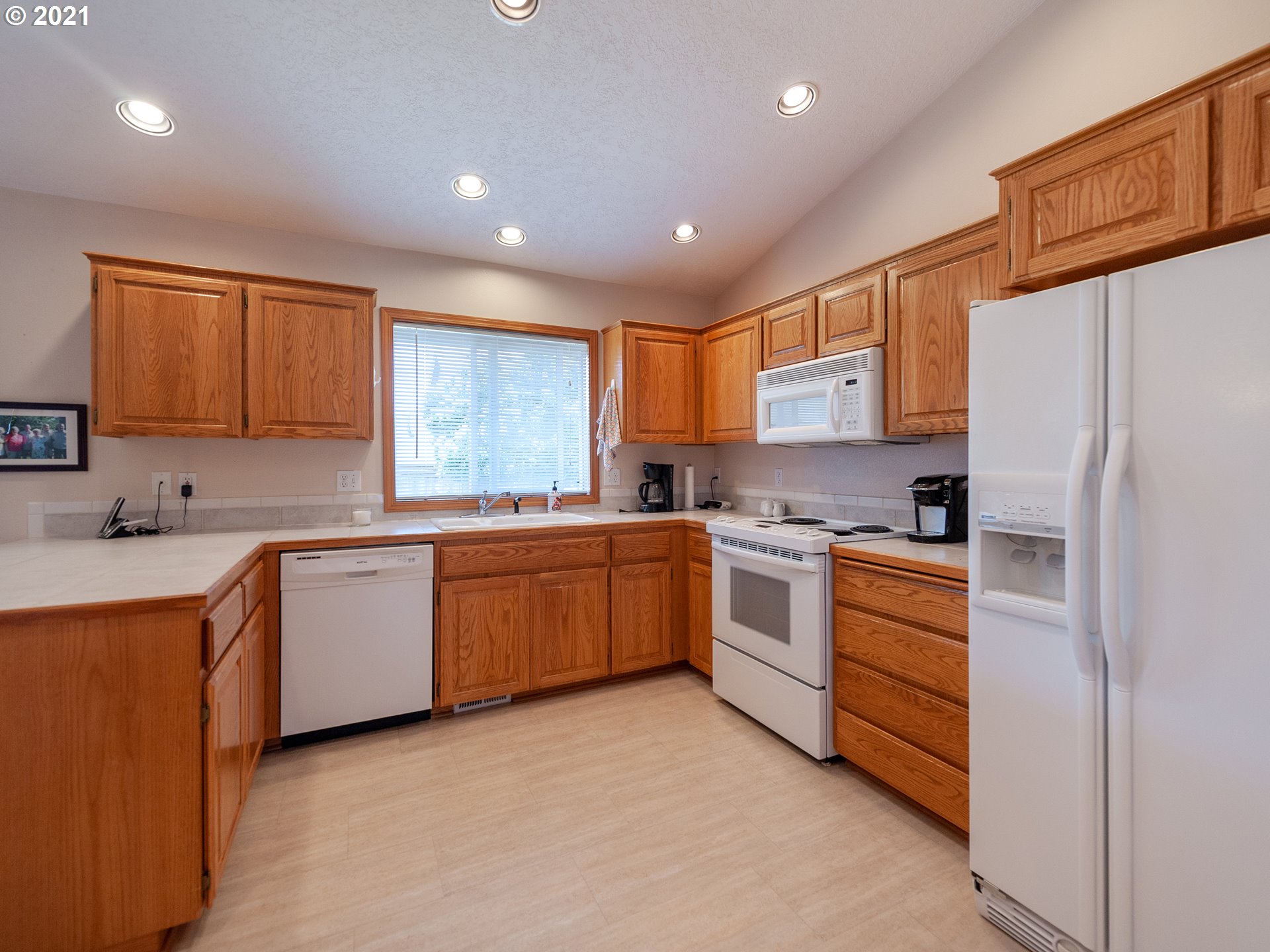 13360 South Nobel Road Oregon City, OR 97045 - Photo 12 of 31 Gallery Image 12