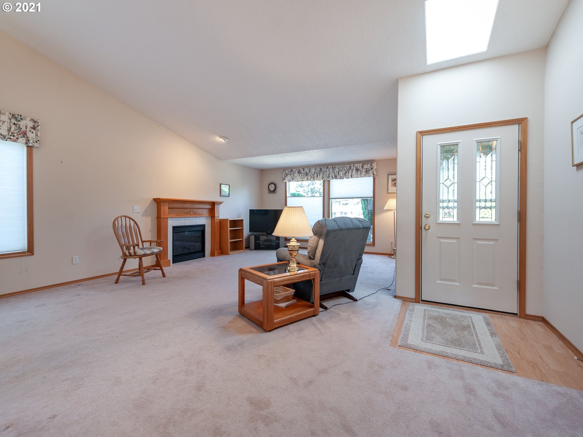 13360 South Nobel Road Oregon City, OR 97045 - Photo 5 of 31 Gallery Image 5