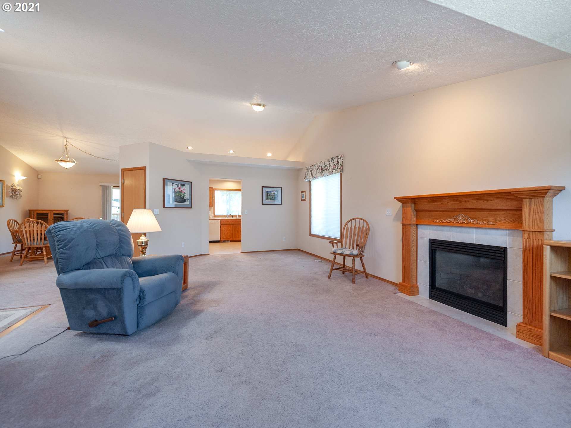 13360 South Nobel Road Oregon City, OR 97045 - Photo 8 of 31 Gallery Image 8
