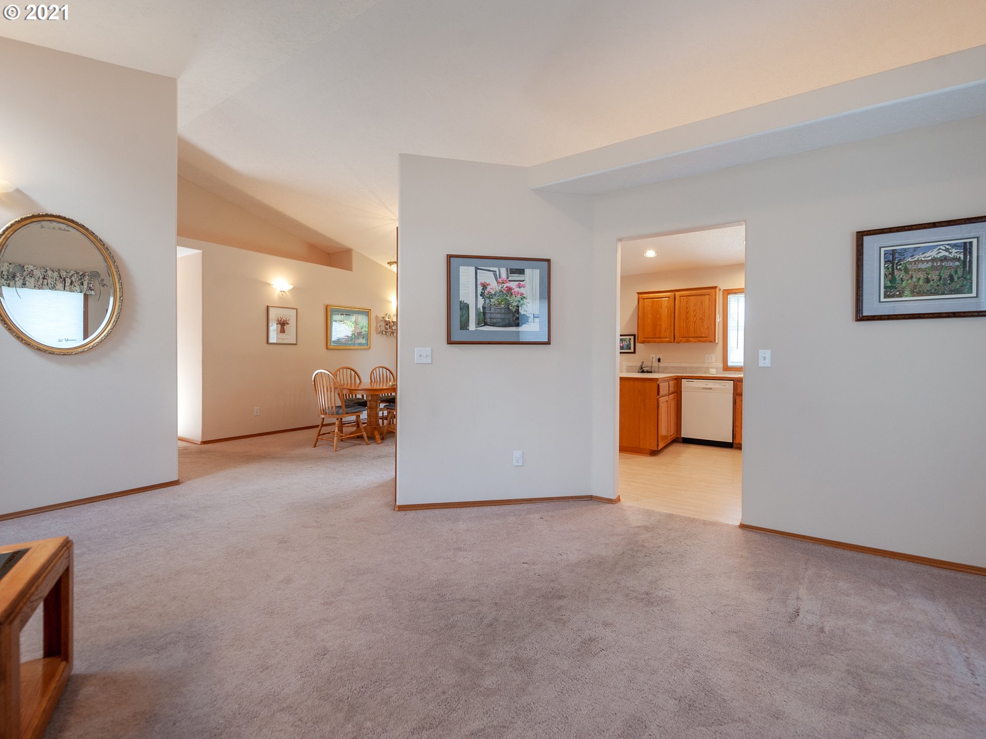 13360 South Nobel Road Oregon City, OR 97045 - Photo 9 of 31 Gallery Image 9
