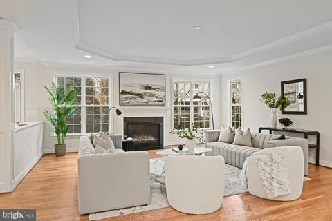$2,450,000 | 1228 Providence Terrace, McLean, VA 22101