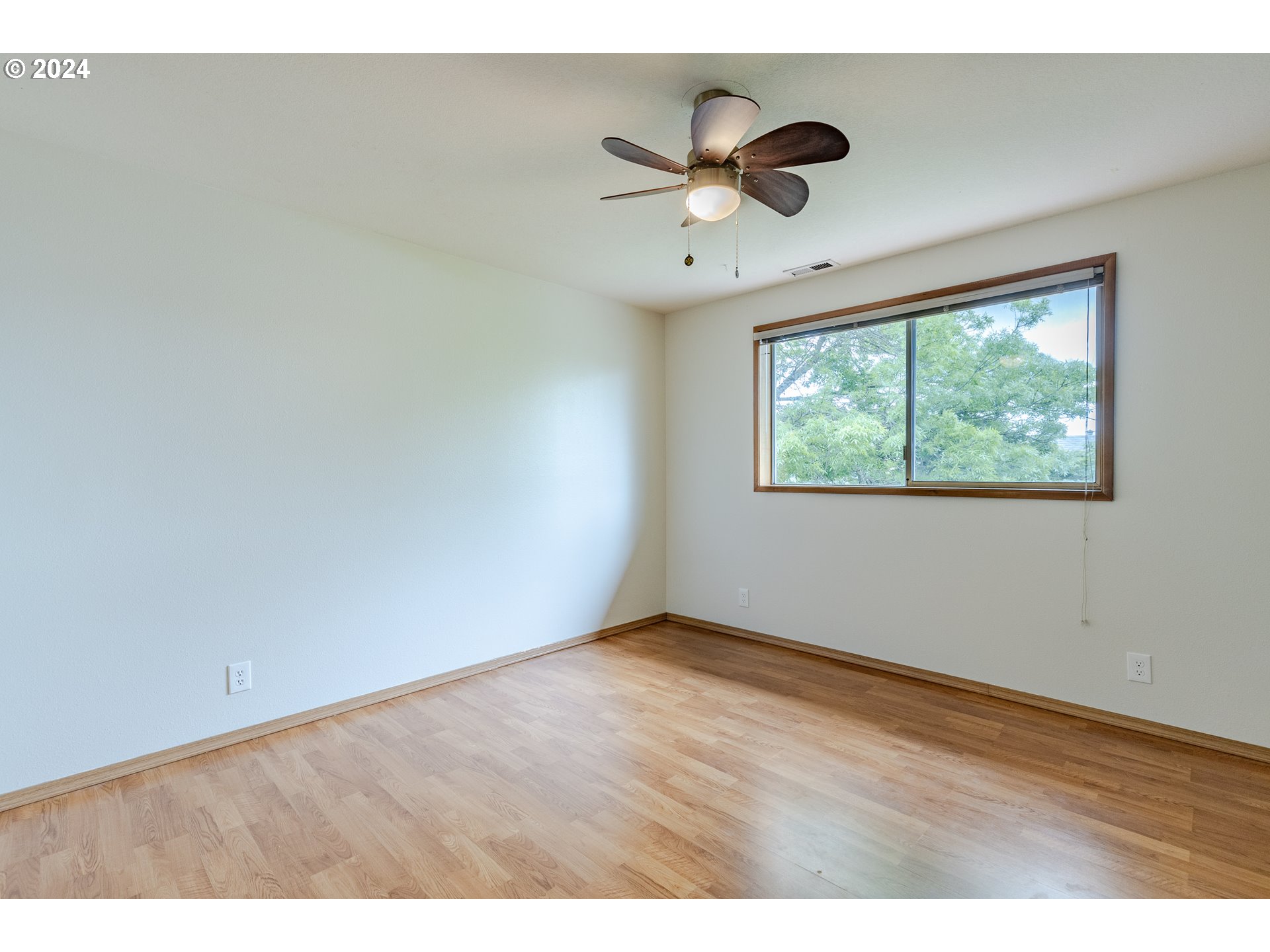 1225 Risden Place Eugene, OR 97404 - Photo 24 of 34 Gallery Image 24
