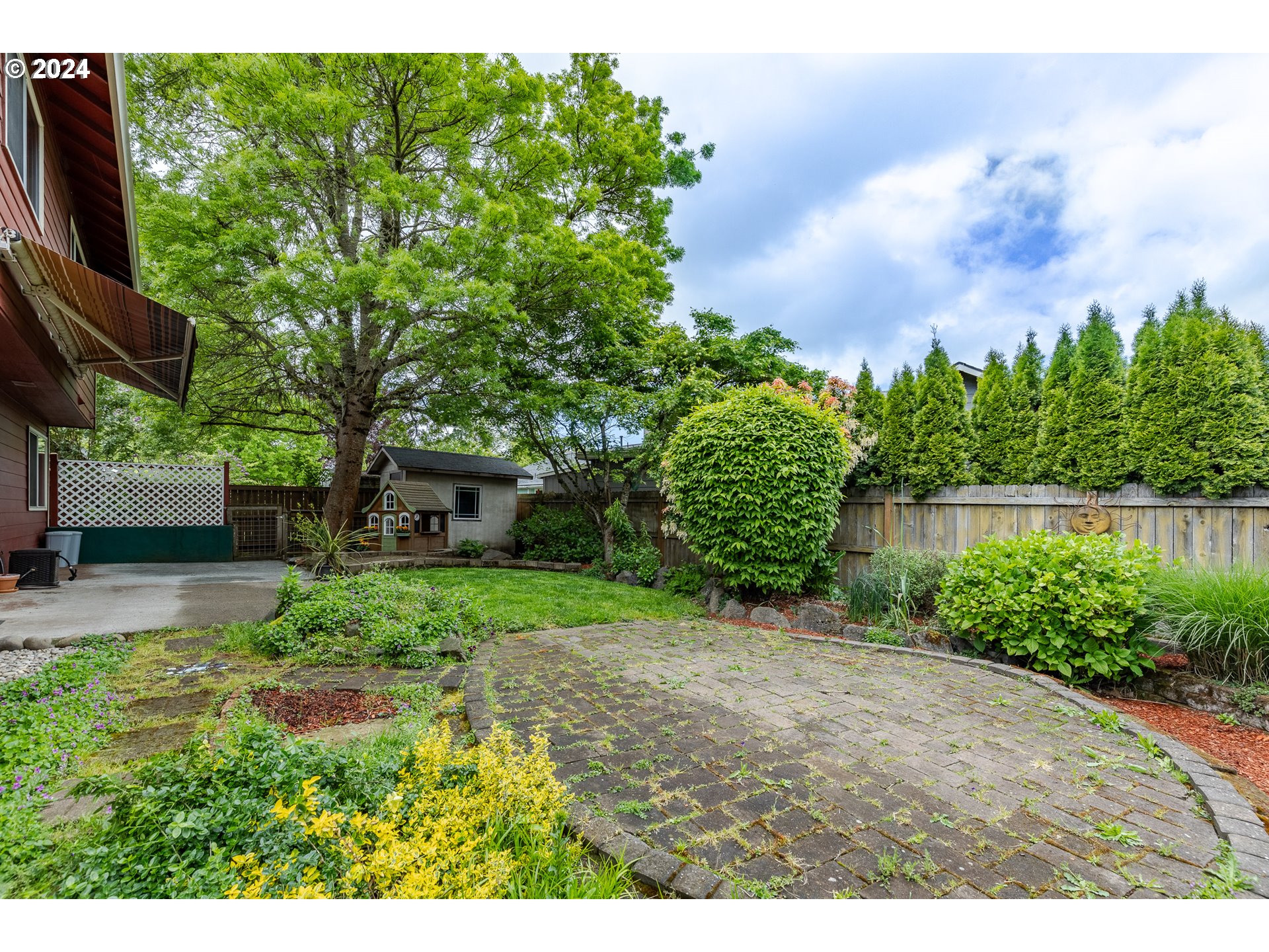 1225 Risden Place Eugene, OR 97404 - Photo 32 of 34 Gallery Image 32
