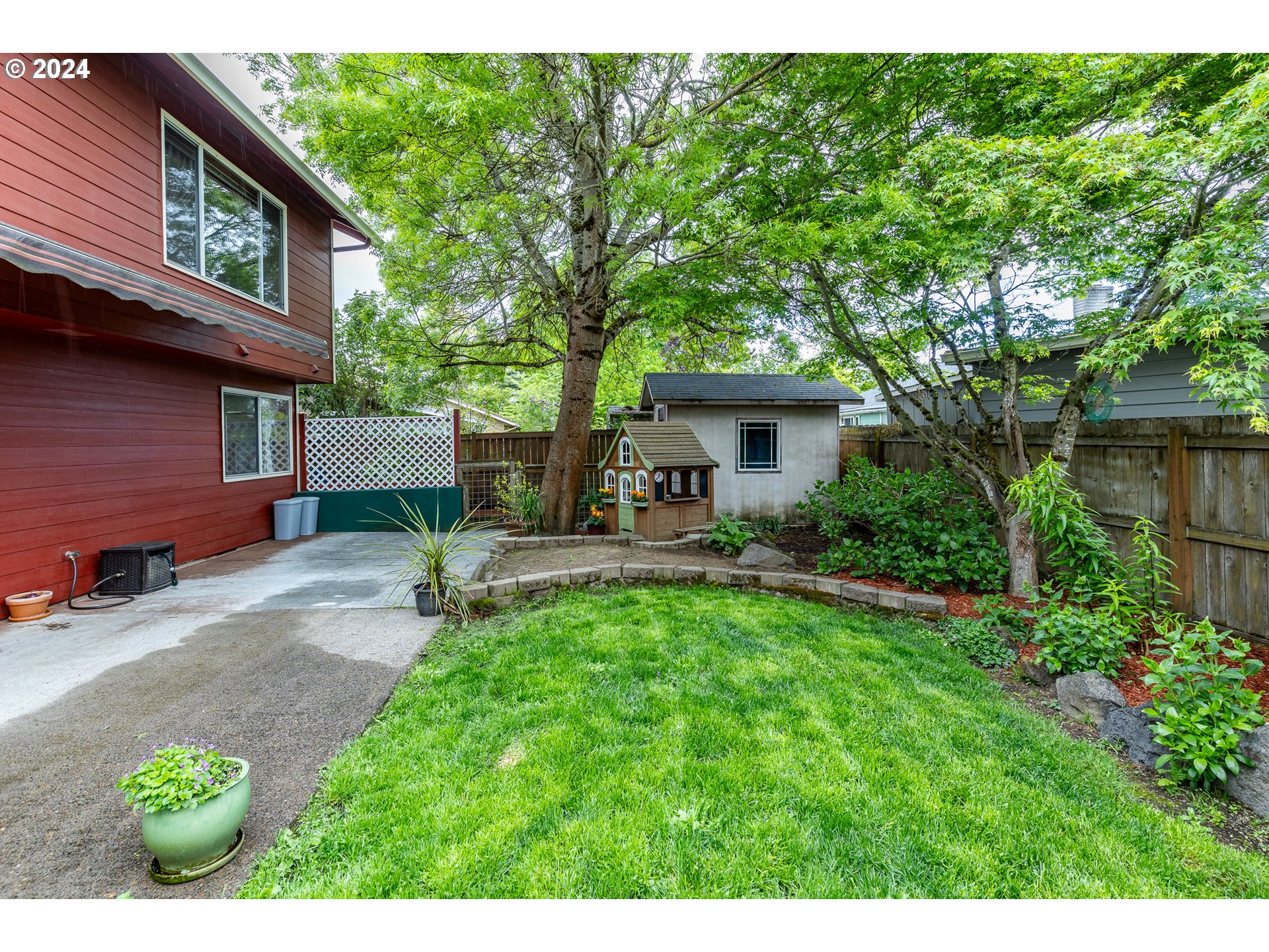 1225 Risden Place Eugene, OR 97404 - Photo 33 of 34 Gallery Image 33
