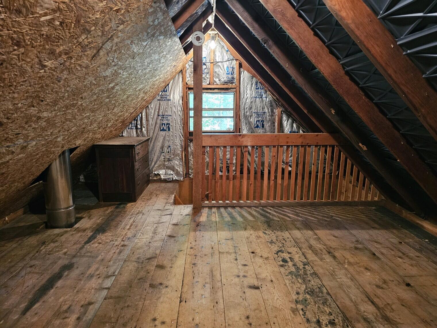 42 Bald Mountain Road Oquossoc, ME 04964 - Photo 17 of 30 Loft