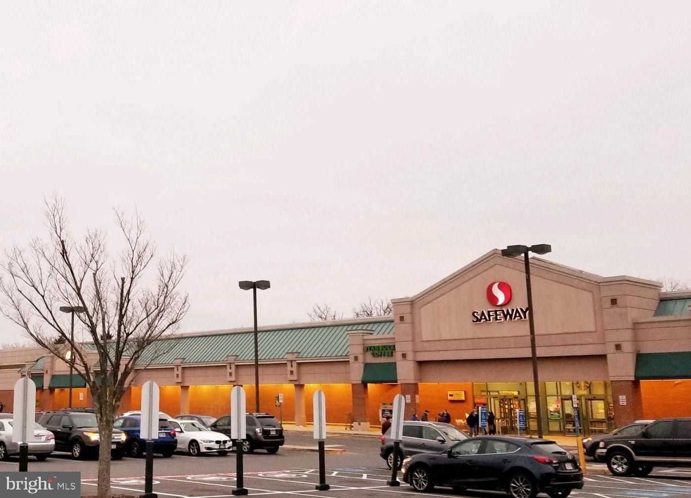 11834 Breton Court, Unit 22B Reston, VA 20191 - Photo 39 of 43 Hunter Woods Plaza