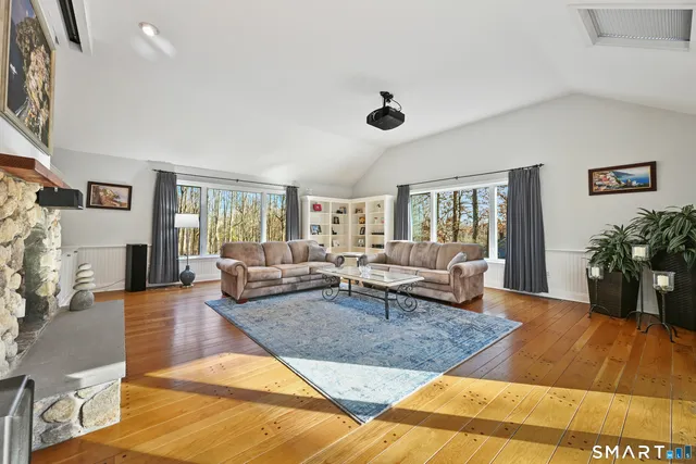 $1,375,000 | 84 Delaware Road, Easton, CT 06612