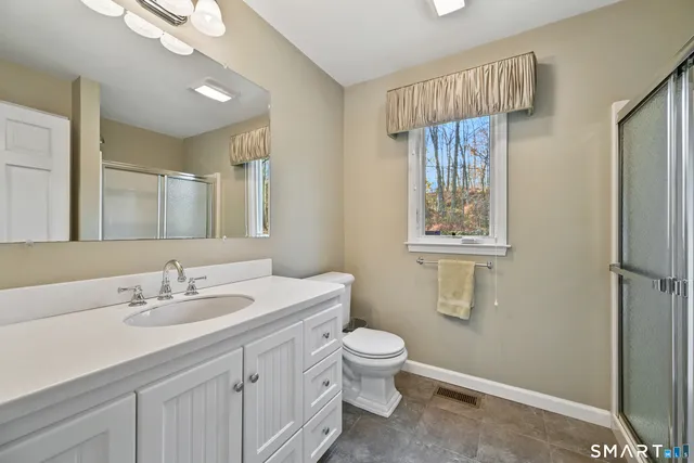 $1,375,000 | 84 Delaware Road, Easton, CT 06612