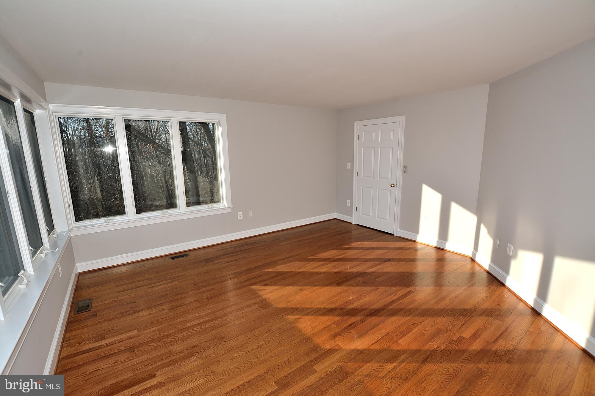 11278 Silo Road Marshall, VA 20115 - Photo 24 of 50 Master suite includes custom walk-in closet