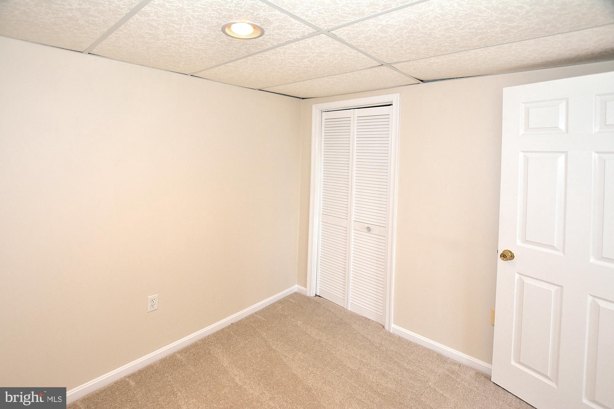 11278 Silo Road Marshall, VA 20115 - Photo 33 of 50 Lower level den