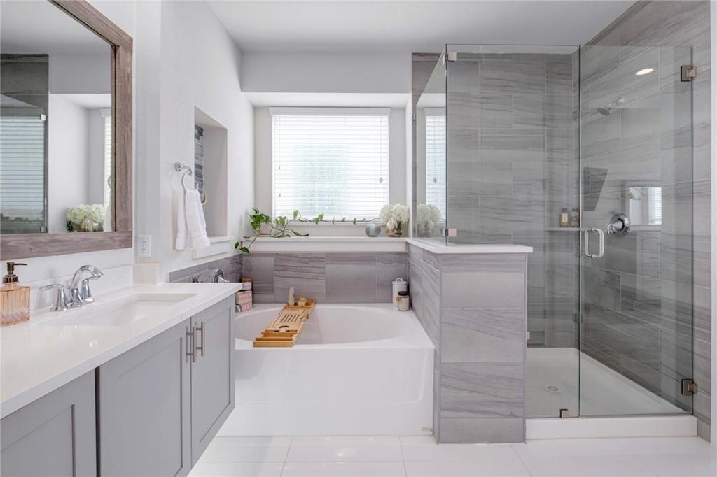 8001 Beacon Knob Way Austin, TX 78744 - Photo 14 of 39