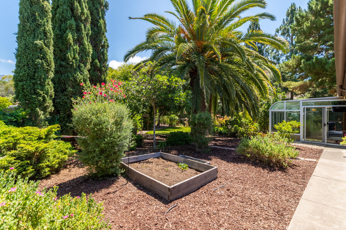 4009 Primavera Road Santa Barbara, CA 93110 - Photo 32 of 41