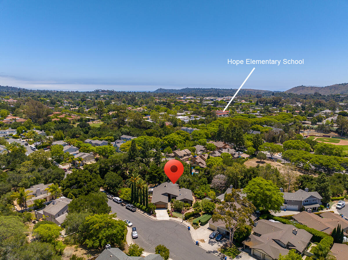 4009 Primavera Road Santa Barbara, CA 93110 - Photo 39 of 41 an aerial view of multiple house
