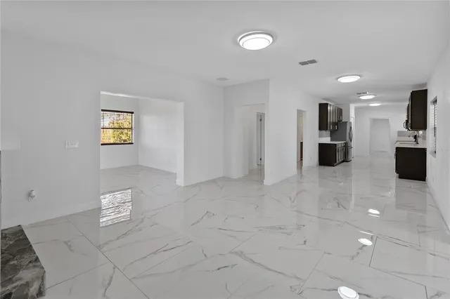 $2,895 | 4014 Heatherington Road, Orlando, FL 32808