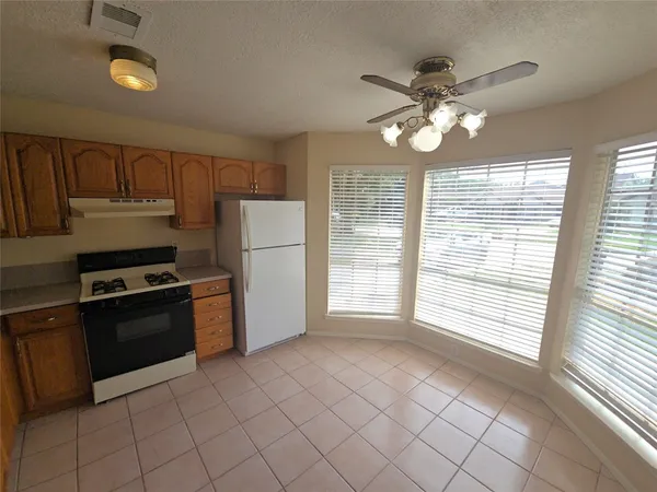 $1,695 | 11130 Thunderhaven Drive, Houston, TX 77064