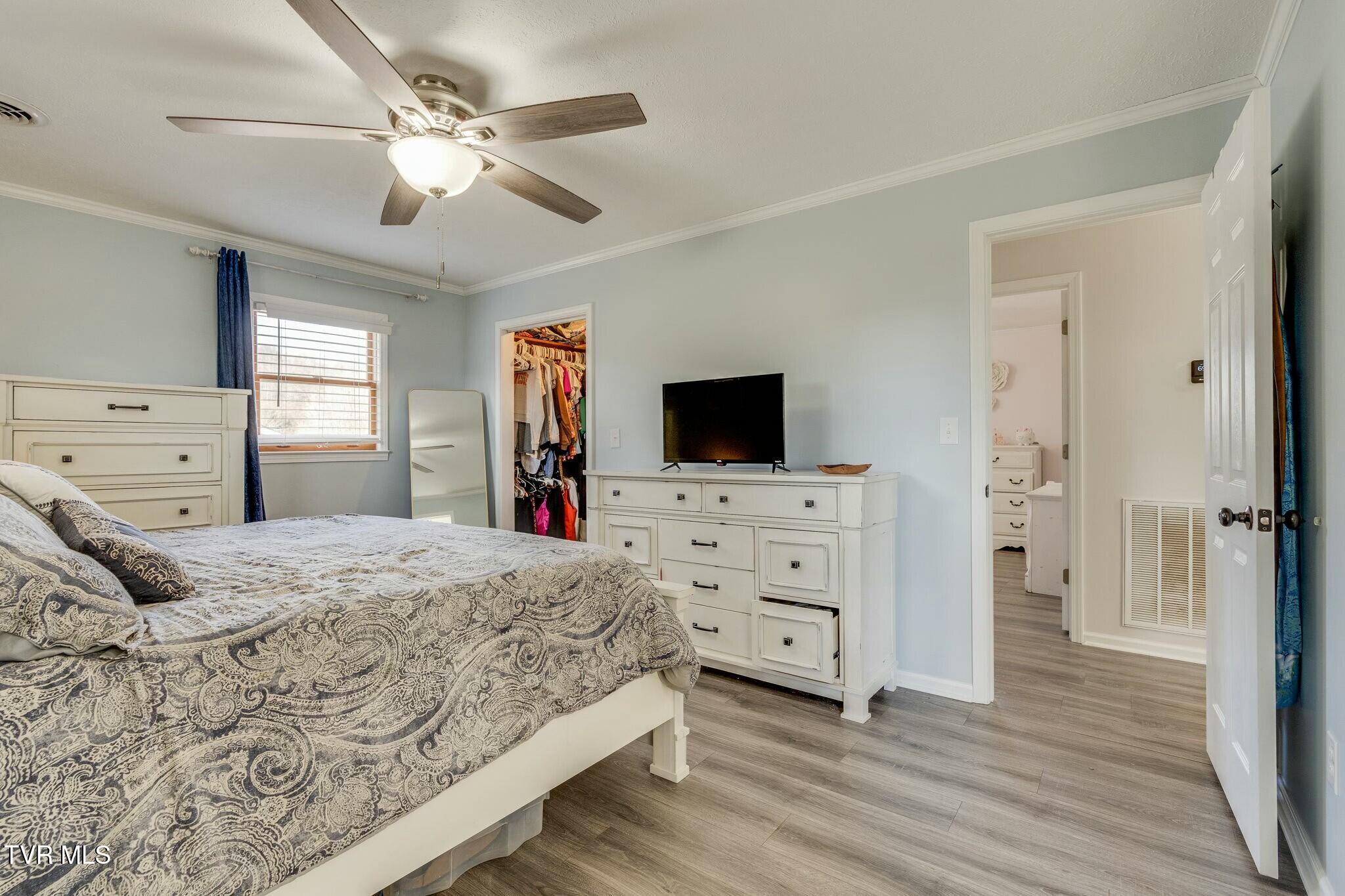 247 Carlton Road Bristol, TN 37620 - Photo 13 of 35 tempImagefePSzJ