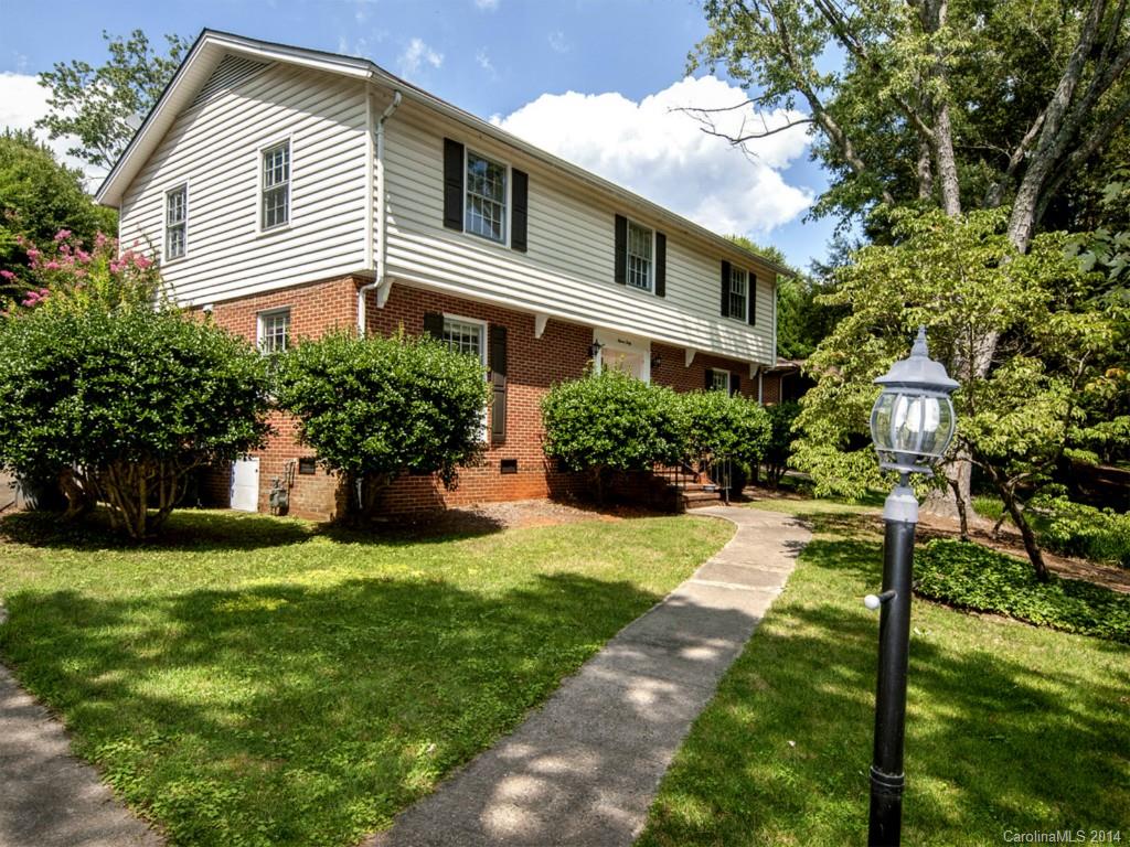1140 Turnbridge Road Charlotte, NC 28226 - Photo 1 of 24 Gallery Image 1
