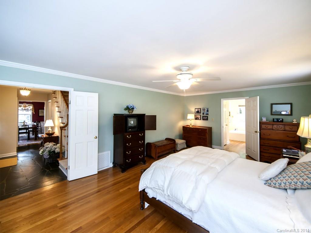 1140 Turnbridge Road Charlotte, NC 28226 - Photo 13 of 24 Gallery Image 13