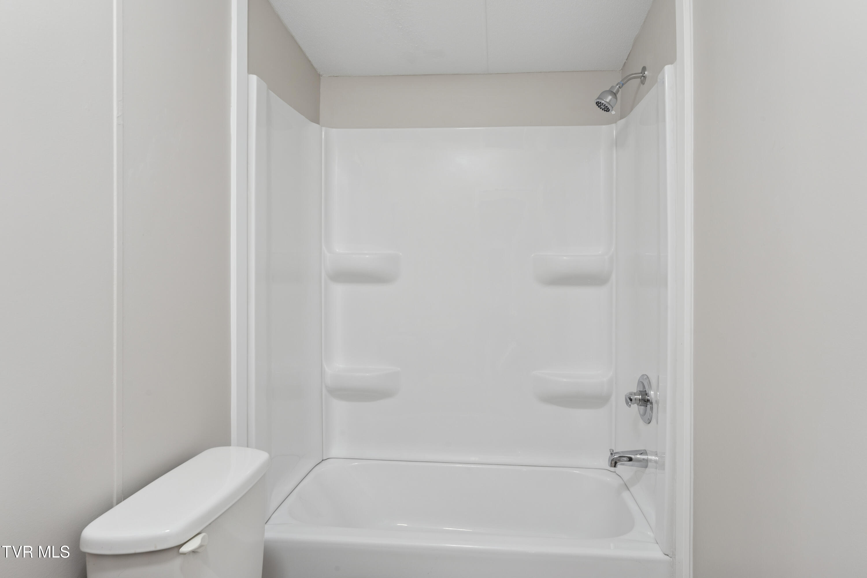 7057 Erwin Highway Chuckey, TN 37641 - Photo 27 of 39 ErwinHwy--26