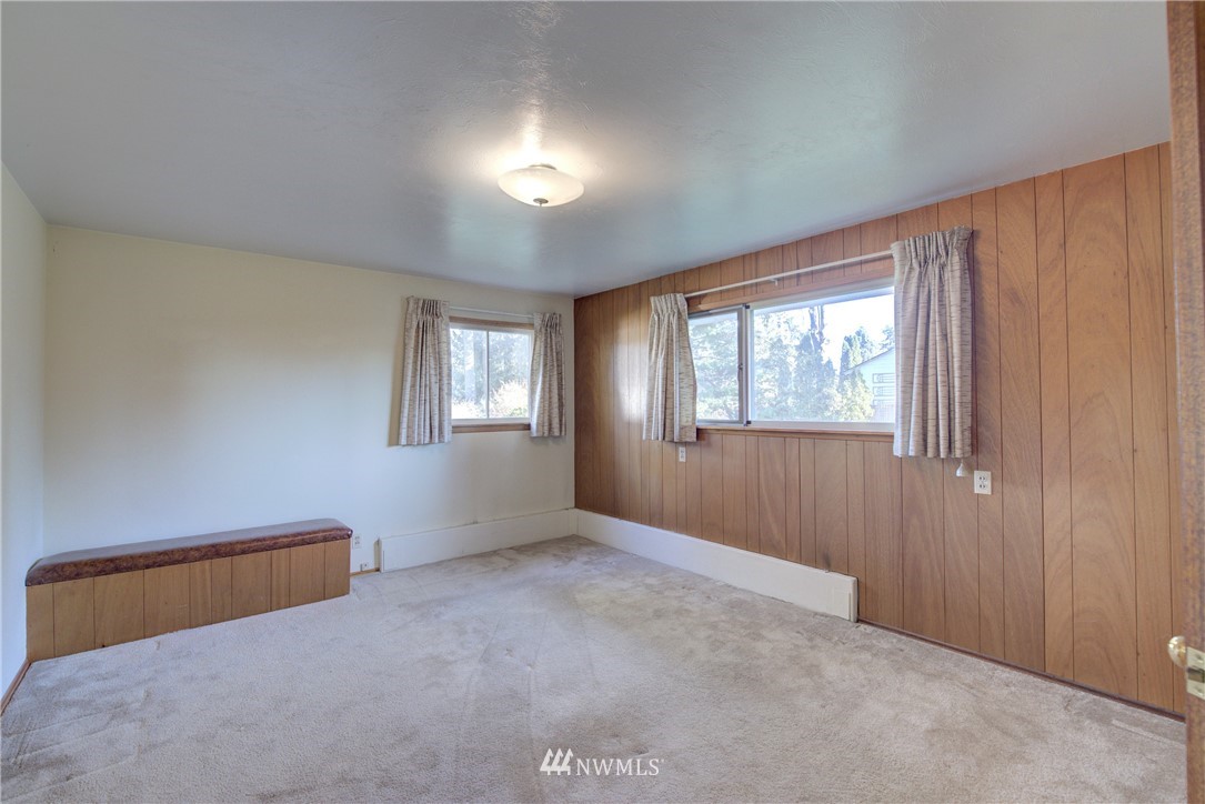 427 Logan Road Lynnwood, WA 98036 - Photo 7 of 13 Gallery Image 7