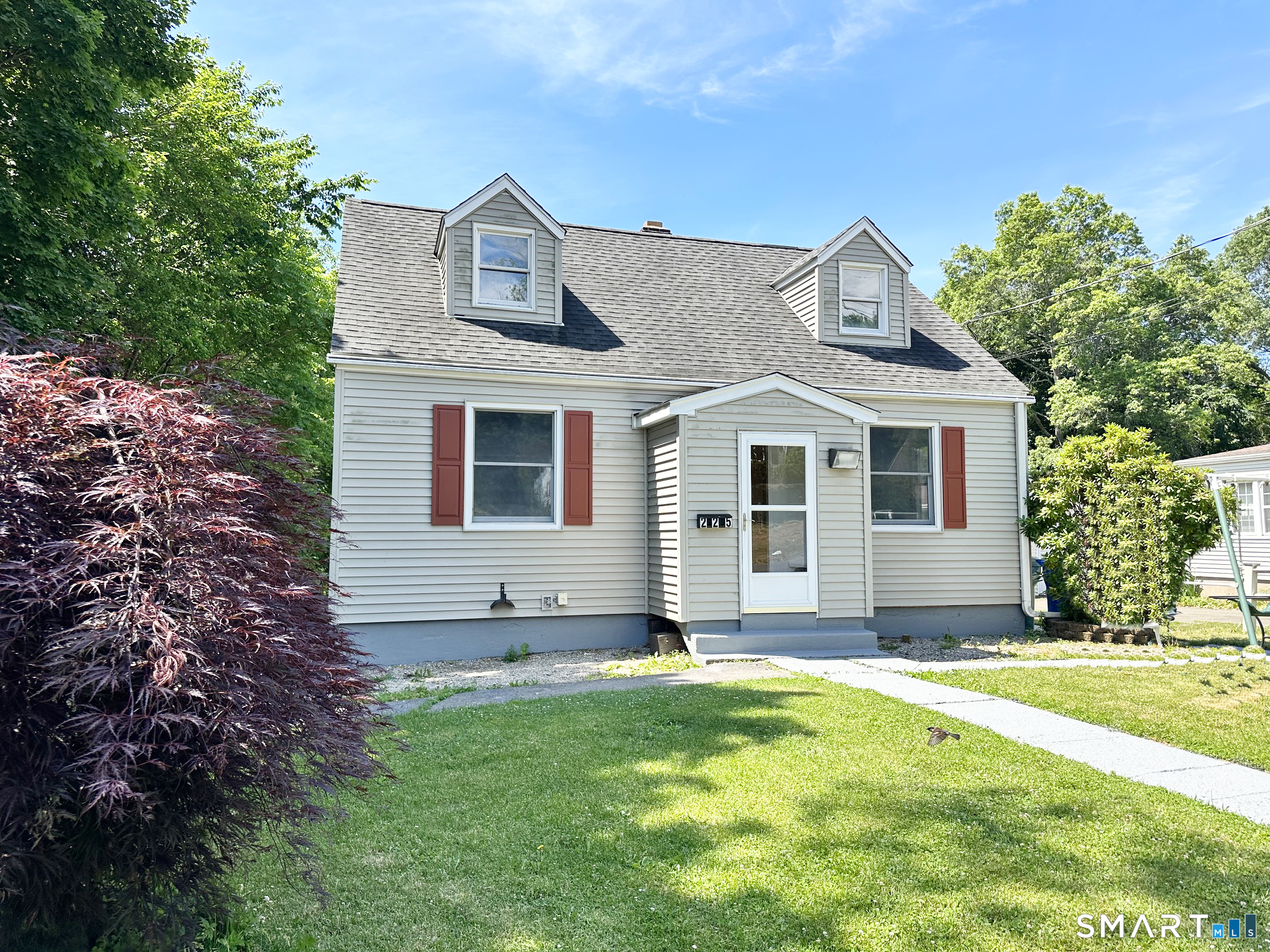 225 Battis Road Hamden, CT 06514 - Photo 2 of 23