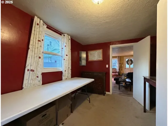 $325,000 | 1018 7th Street Northwest, Salem, OR 97304