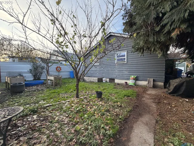 $325,000 | 1018 7th Street Northwest, Salem, OR 97304