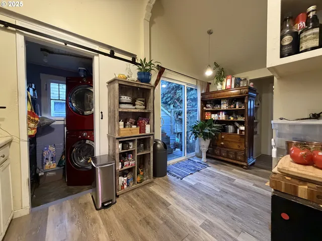 $325,000 | 1018 7th Street Northwest, Salem, OR 97304