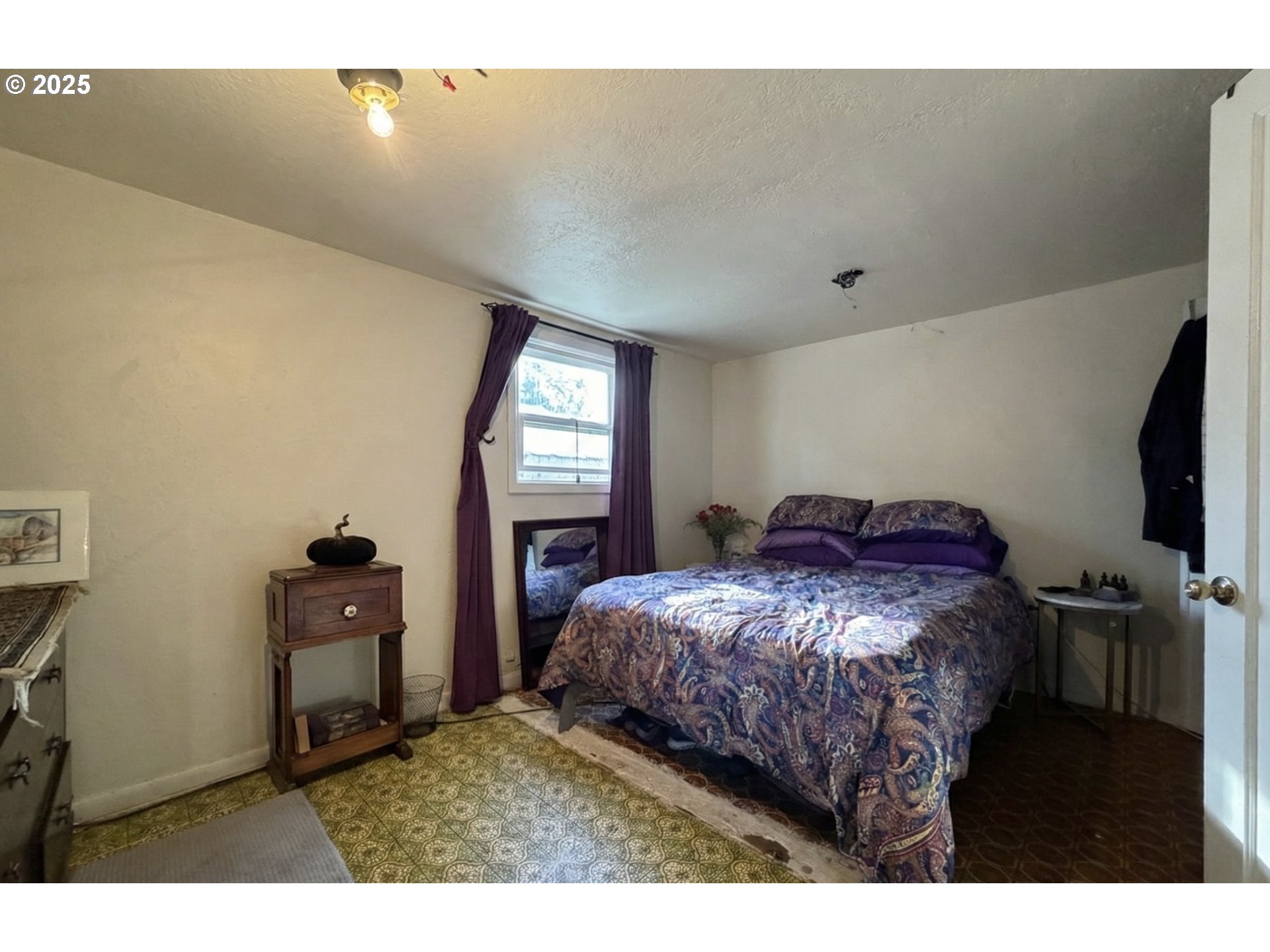 1018 7th Street Northwest Salem, OR 97304 - Photo 9 of 21