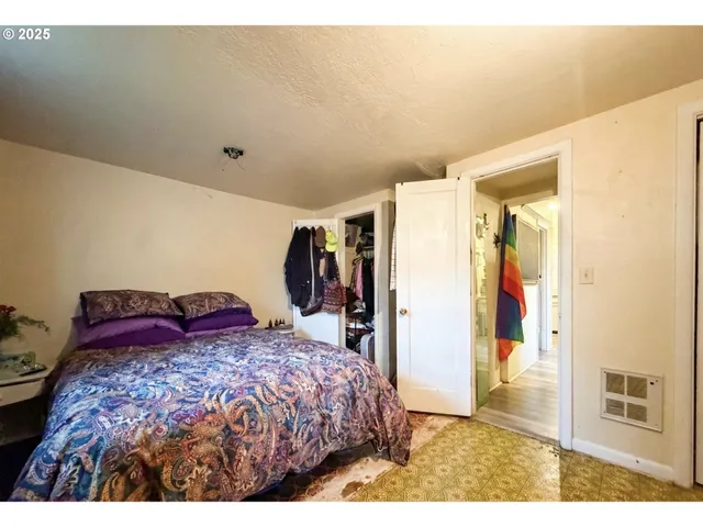 $325,000 | 1018 7th Street Northwest, Salem, OR 97304