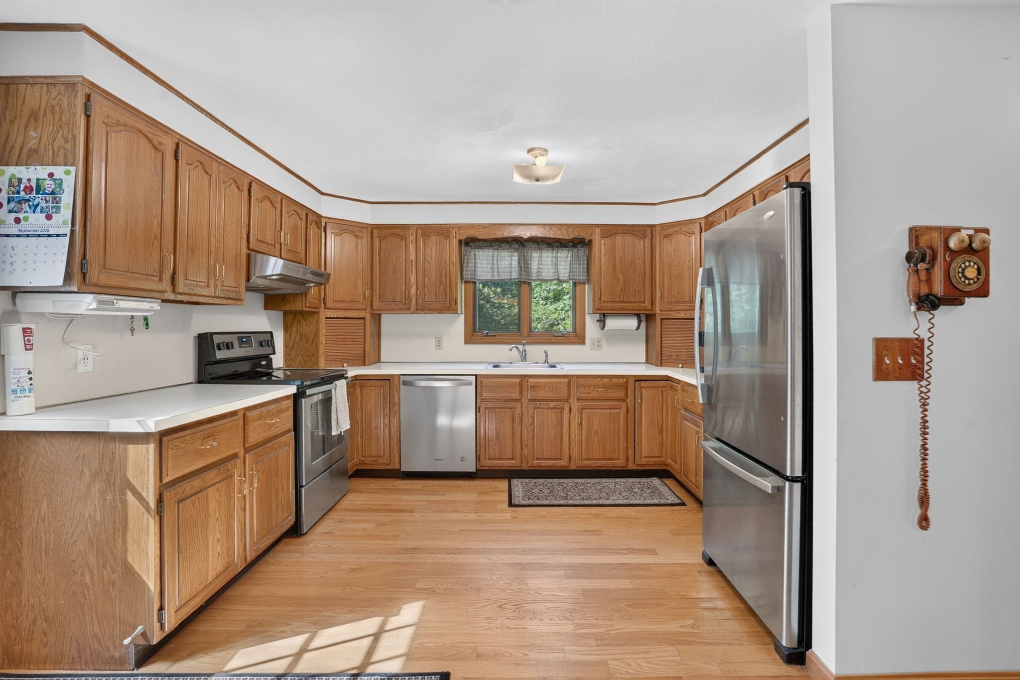 210 Tispaquin Street Middleboro, MA 02346 - Photo 8 of 38 Gallery Image 8