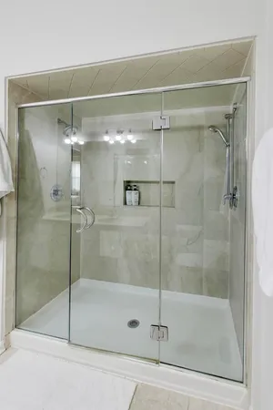 $875,000 | 4010 North Clark Street, Unit C, Chicago, IL 60613