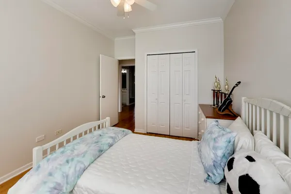 $875,000 | 4010 North Clark Street, Unit C, Chicago, IL 60613