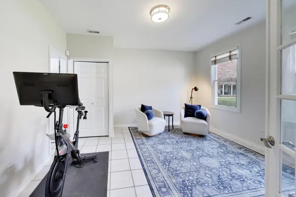$875,000 | 4010 North Clark Street, Unit C, Chicago, IL 60613
