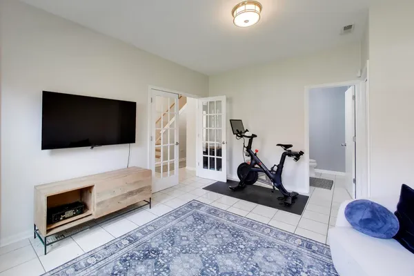 $875,000 | 4010 North Clark Street, Unit C, Chicago, IL 60613