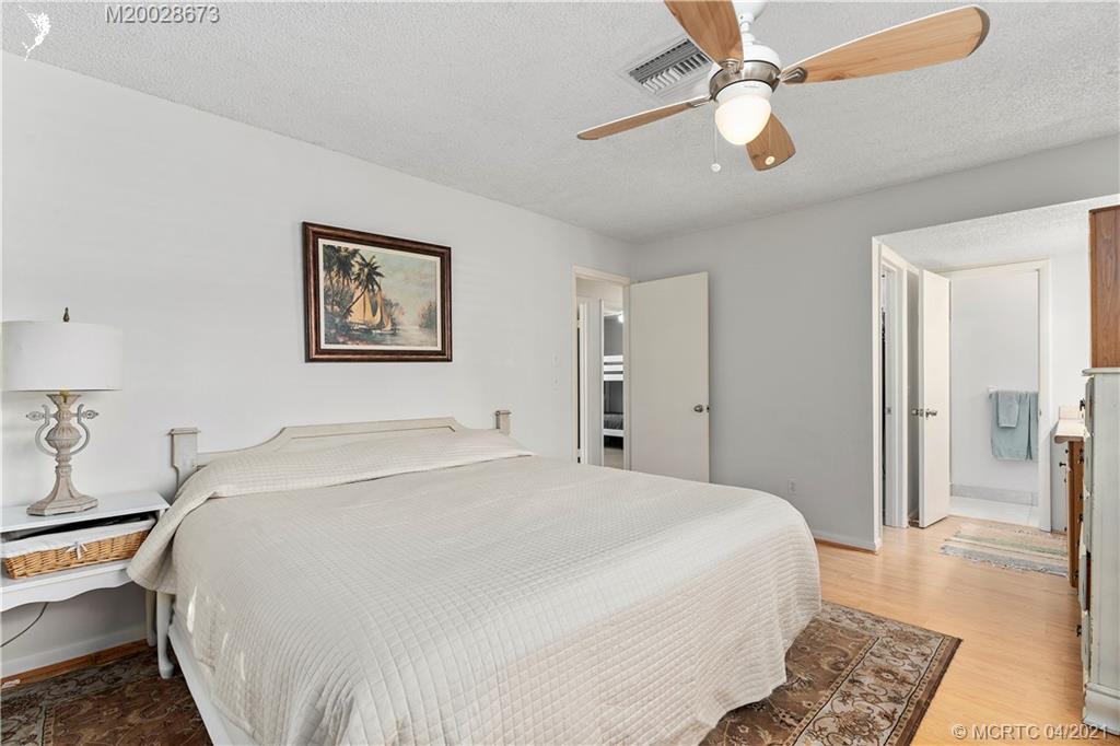 1093 Northwest Spruce Ridge Drive Stuart, FL 34994 - Photo 19 of 40 Gallery Image 19