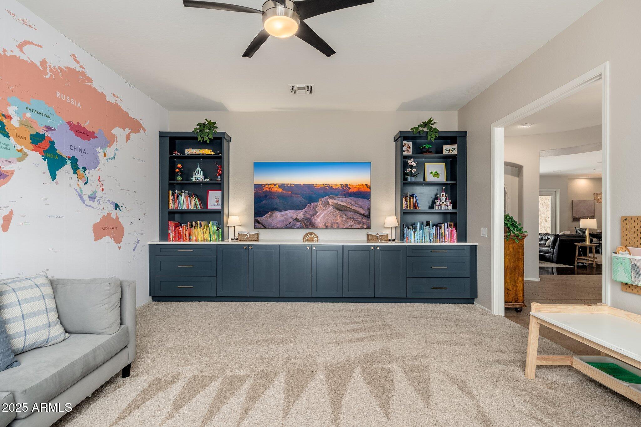 5712 East Blue Sky Drive Scottsdale, AZ 85266 - Photo 7 of 79 a living room with furniture and window