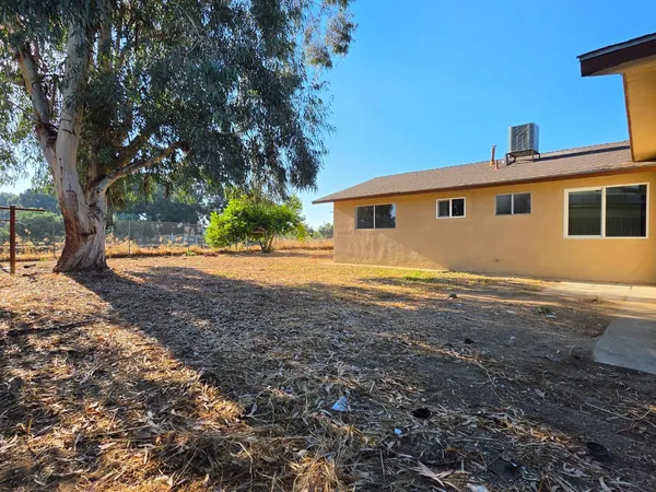 $340,000 | 1324 Hume Drive, Sanger, CA 93657